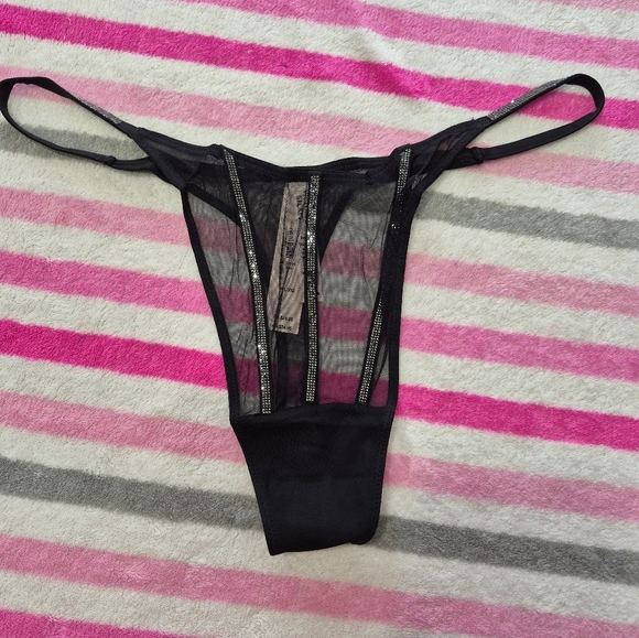 Victoria Secret Thong Panty - Picture 1 of 6
